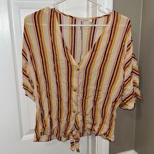 Cropped front tie shirt